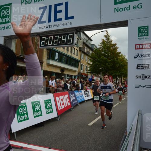 20.09.2026 - PSD Bank Halbmarathon LAZAROV Photography http://msf.ph/oto/10553643 20.09.2026 12:02:45 Ziel 1247, 1280, 1665, 1716, 1718, 1790, 1895, 2019, 2061, 2089, 2105, 2788, 2999, 3109, 3310, 3332, 3354, 3609, 4547, 4565, 4568 meine-sportfotos.de