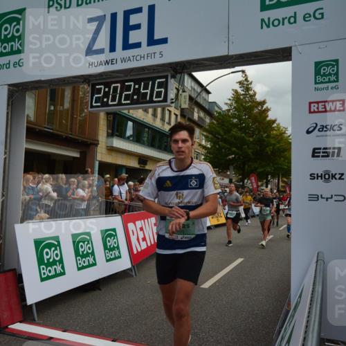 20.09.2026 - PSD Bank Halbmarathon LAZAROV Photography http://msf.ph/oto/10553645 20.09.2026 12:02:45 Ziel 1247, 1280, 1665, 1716, 1718, 1790, 1895, 2019, 2061, 2089, 2105, 2788, 2999, 3109, 3310, 3332, 3354, 3609, 4547, 4565, 4568 meine-sportfotos.de