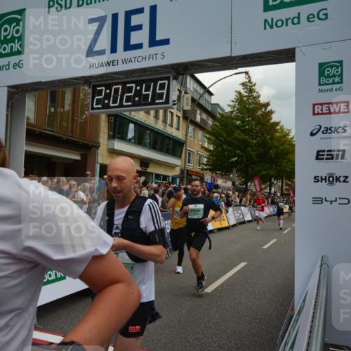 20.09.2026 - PSD Bank Halbmarathon LAZAROV Photography http://msf.ph/oto/10553657 20.09.2026 12:02:49 Ziel 1247, 1280, 1665, 1716, 1790, 1895, 2019, 2061, 2089, 2105, 2222, 2514, 2788, 2999, 3310, 3332, 3609, 4354, 4568 meine-sportfotos.de