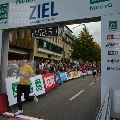 20.09.2026 - PSD Bank Halbmarathon LAZAROV Photography http://msf.ph/oto/10553661 20.09.2026 12:02:50 Ziel 1247, 1280, 1665, 1716, 1790, 1895, 2019, 2061, 2089, 2105, 2222, 2514, 2788, 2832, 2999, 3310, 3332, 3609, 4354, 4568, 4735 meine-sportfotos.de