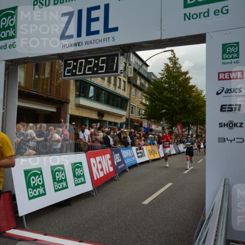 20.09.2026 - PSD Bank Halbmarathon LAZAROV Photography http://msf.ph/oto/10553664 20.09.2026 12:02:50 Ziel 1247, 1280, 1665, 1716, 1790, 1895, 2019, 2061, 2089, 2105, 2222, 2514, 2788, 2832, 2999, 3310, 3332, 3609, 4354, 4568, 4735 meine-sportfotos.de