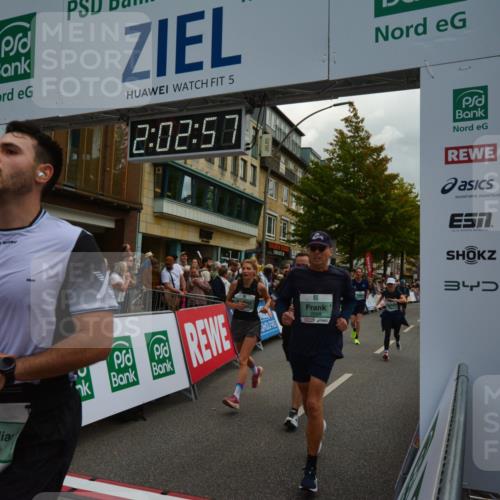 20.09.2026 - PSD Bank Halbmarathon LAZAROV Photography http://msf.ph/oto/10553675 20.09.2026 12:02:56 Ziel 1280, 1665, 1716, 1790, 2019, 2061, 2222, 2508, 2514, 2699, 2716, 2788, 2832, 2999, 4354, 4487, 4735 meine-sportfotos.de