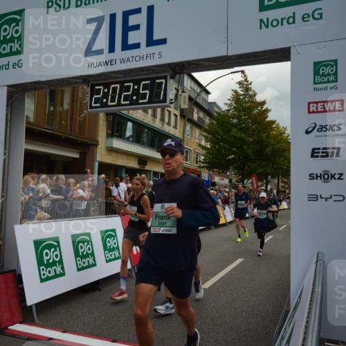 20.09.2026 - PSD Bank Halbmarathon LAZAROV Photography http://msf.ph/oto/10553677 20.09.2026 12:02:56 Ziel 1280, 1665, 1716, 1790, 2019, 2061, 2222, 2508, 2514, 2699, 2716, 2788, 2832, 2999, 4354, 4487, 4735 meine-sportfotos.de
