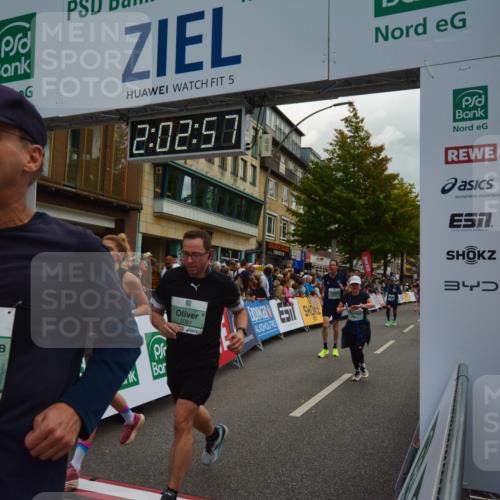 20.09.2026 - PSD Bank Halbmarathon LAZAROV Photography http://msf.ph/oto/10553679 20.09.2026 12:02:57 Ziel 1280, 1716, 1790, 2019, 2061, 2222, 2508, 2514, 2699, 2716, 2832, 2999, 4354, 4487, 4735 meine-sportfotos.de