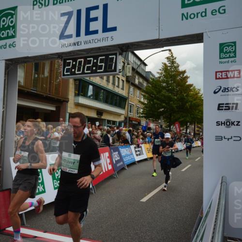 20.09.2026 - PSD Bank Halbmarathon LAZAROV Photography http://msf.ph/oto/10553680 20.09.2026 12:02:57 Ziel 1280, 1716, 1790, 2019, 2061, 2222, 2508, 2514, 2699, 2716, 2832, 2999, 4354, 4487, 4735 meine-sportfotos.de