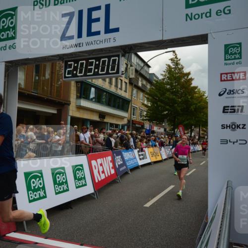 20.09.2026 - PSD Bank Halbmarathon LAZAROV Photography http://msf.ph/oto/10553691 20.09.2026 12:02:59 Ziel 1280, 1716, 1790, 1908, 2019, 2061, 2222, 2508, 2514, 2699, 2716, 2832, 2999, 4354, 4487, 4735 meine-sportfotos.de