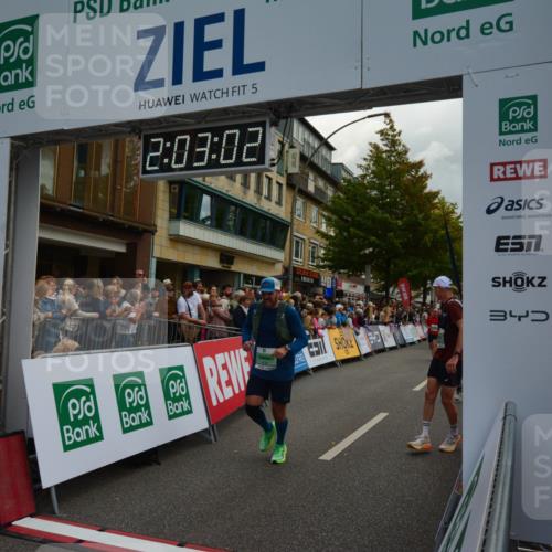 20.09.2026 - PSD Bank Halbmarathon LAZAROV Photography http://msf.ph/oto/10553698 20.09.2026 12:03:01 Ziel 1716, 1727, 1908, 2019, 2061, 2222, 2508, 2514, 2699, 2716, 2832, 2999, 4354, 4487, 4735 meine-sportfotos.de