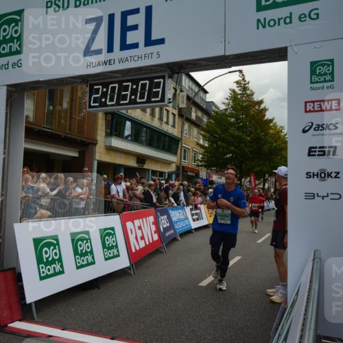 20.09.2026 - PSD Bank Halbmarathon LAZAROV Photography http://msf.ph/oto/10553705 20.09.2026 12:03:02 Ziel 1716, 1727, 1908, 2019, 2061, 2222, 2508, 2514, 2699, 2716, 2832, 2999, 4354, 4487, 4735 meine-sportfotos.de