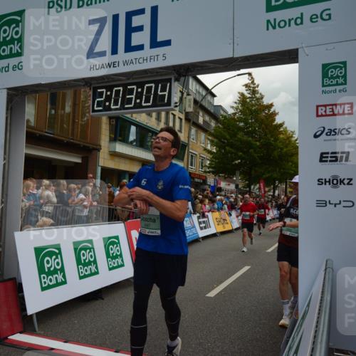 20.09.2026 - PSD Bank Halbmarathon LAZAROV Photography http://msf.ph/oto/10553707 20.09.2026 12:03:03 Ziel 1239, 1716, 1727, 1908, 2061, 2222, 2508, 2514, 2699, 2716, 2832, 2913, 4210, 4354, 4487, 4735 meine-sportfotos.de