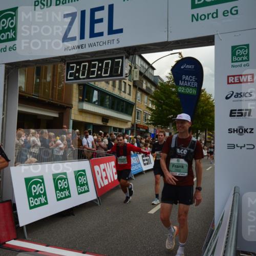 20.09.2026 - PSD Bank Halbmarathon LAZAROV Photography http://msf.ph/oto/10553715 20.09.2026 12:03:07 Ziel 1239, 1727, 1750, 1908, 2508, 2699, 2716, 2832, 2913, 4210, 4487, 4735 meine-sportfotos.de