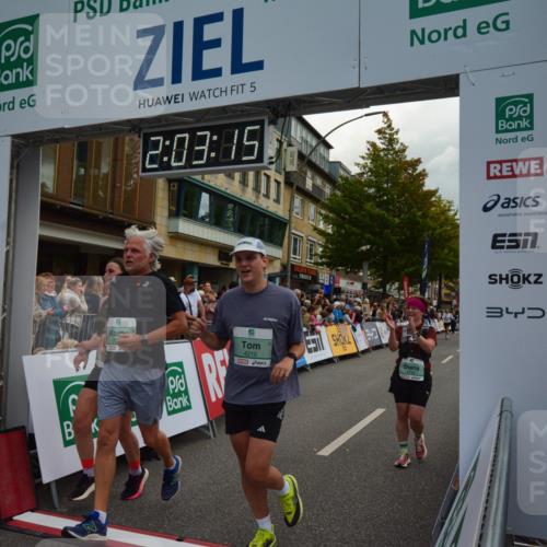 20.09.2026 - PSD Bank Halbmarathon LAZAROV Photography http://msf.ph/oto/10553740 20.09.2026 12:03:15 Ziel 1239, 1255, 1412, 1727, 1750, 1908, 2285, 2557, 2913, 4210 meine-sportfotos.de