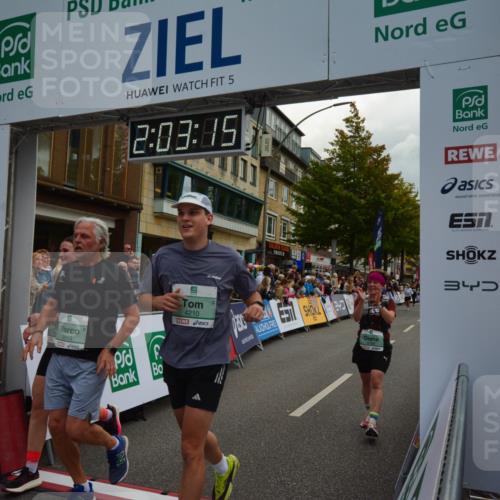 20.09.2026 - PSD Bank Halbmarathon LAZAROV Photography http://msf.ph/oto/10553741 20.09.2026 12:03:15 Ziel 1239, 1255, 1412, 1727, 1750, 1908, 2285, 2557, 2913, 4210 meine-sportfotos.de
