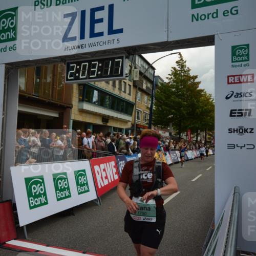 20.09.2026 - PSD Bank Halbmarathon LAZAROV Photography http://msf.ph/oto/10553750 20.09.2026 12:03:17 Ziel 1239, 1255, 1412, 1727, 1750, 2285, 2557, 2743, 2913, 4210 meine-sportfotos.de
