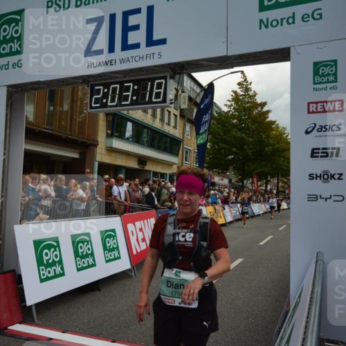 20.09.2026 - PSD Bank Halbmarathon LAZAROV Photography http://msf.ph/oto/10553751 20.09.2026 12:03:17 Ziel 1239, 1255, 1412, 1727, 1750, 2285, 2557, 2743, 2913, 4210 meine-sportfotos.de