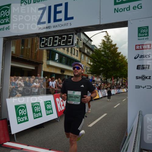 20.09.2026 - PSD Bank Halbmarathon LAZAROV Photography http://msf.ph/oto/10553757 20.09.2026 12:03:22 Ziel 1255, 1412, 1658, 1750, 2254, 2285, 2557, 2743, 3053 meine-sportfotos.de