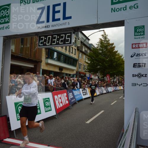20.09.2026 - PSD Bank Halbmarathon LAZAROV Photography http://msf.ph/oto/10553761 20.09.2026 12:03:24 Ziel 1255, 1412, 1658, 2254, 2285, 2557, 2578, 2743, 2756, 3053, 3246 meine-sportfotos.de