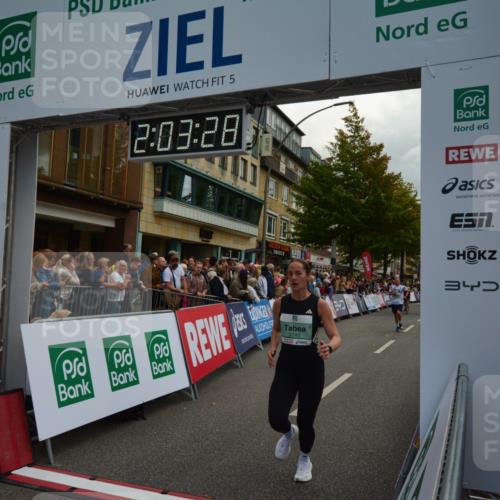20.09.2026 - PSD Bank Halbmarathon LAZAROV Photography http://msf.ph/oto/10553771 20.09.2026 12:03:27 Ziel 1255, 1412, 1658, 2254, 2285, 2390, 2557, 2578, 2743, 2756, 3053, 3246 meine-sportfotos.de