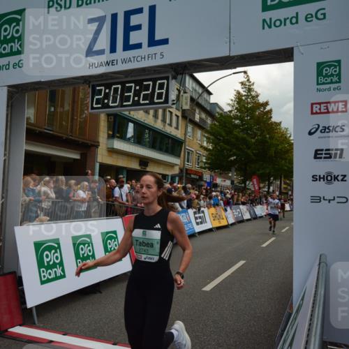 20.09.2026 - PSD Bank Halbmarathon LAZAROV Photography http://msf.ph/oto/10553773 20.09.2026 12:03:28 Ziel 1255, 1412, 1658, 2254, 2285, 2390, 2557, 2578, 2743, 2756, 3053, 3246, 3461 meine-sportfotos.de