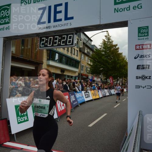 20.09.2026 - PSD Bank Halbmarathon LAZAROV Photography http://msf.ph/oto/10553774 20.09.2026 12:03:28 Ziel 1255, 1412, 1658, 2254, 2285, 2390, 2557, 2578, 2743, 2756, 3053, 3246, 3461 meine-sportfotos.de