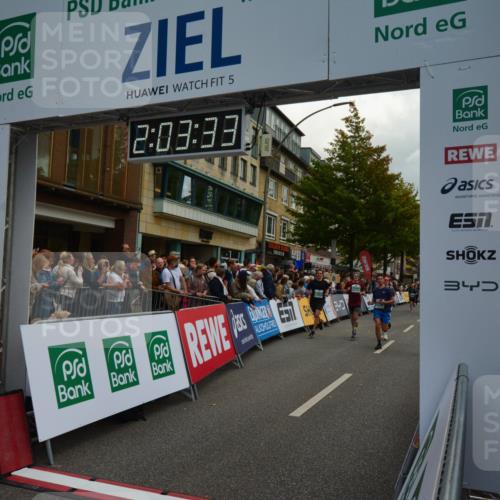 20.09.2026 - PSD Bank Halbmarathon LAZAROV Photography http://msf.ph/oto/10553779 20.09.2026 12:03:32 Ziel 1658, 1978, 2254, 2390, 2557, 2578, 2743, 2756, 3053, 3246, 3320, 3461, 3931 meine-sportfotos.de