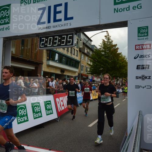 20.09.2026 - PSD Bank Halbmarathon LAZAROV Photography http://msf.ph/oto/10553782 20.09.2026 12:03:34 Ziel 1658, 1978, 2254, 2390, 2578, 2743, 2756, 3053, 3246, 3320, 3461, 3879, 3931 meine-sportfotos.de
