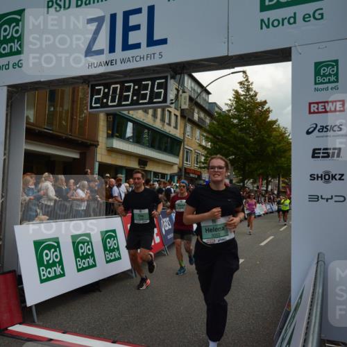20.09.2026 - PSD Bank Halbmarathon LAZAROV Photography http://msf.ph/oto/10553784 20.09.2026 12:03:34 Ziel 1658, 1978, 2254, 2390, 2578, 2743, 2756, 3053, 3246, 3320, 3461, 3879, 3931 meine-sportfotos.de