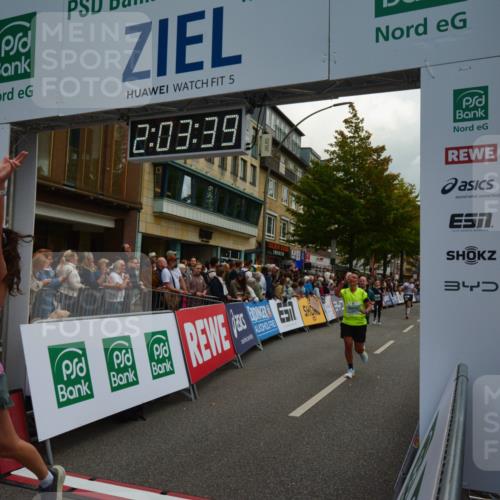 20.09.2026 - PSD Bank Halbmarathon LAZAROV Photography http://msf.ph/oto/10553796 20.09.2026 12:03:38 Ziel 1405, 1978, 2049, 2254, 2390, 2461, 2578, 2756, 3053, 3246, 3320, 3461, 3879, 3931, 4040, 4135 meine-sportfotos.de
