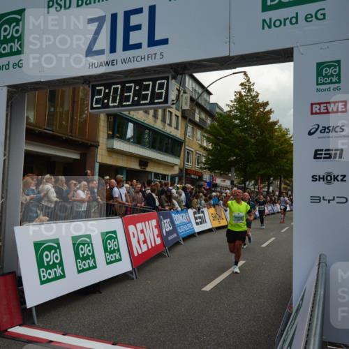 20.09.2026 - PSD Bank Halbmarathon LAZAROV Photography http://msf.ph/oto/10553798 20.09.2026 12:03:39 Ziel 1405, 1978, 2049, 2195, 2254, 2390, 2461, 2578, 2756, 3053, 3246, 3320, 3461, 3879, 3931, 4040, 4135 meine-sportfotos.de