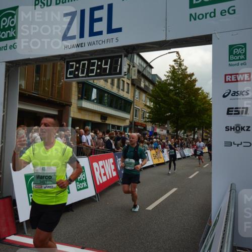 20.09.2026 - PSD Bank Halbmarathon LAZAROV Photography http://msf.ph/oto/10553803 20.09.2026 12:03:40 Ziel 1405, 1978, 2049, 2195, 2254, 2390, 2461, 2578, 2756, 3053, 3246, 3320, 3461, 3879, 3931, 4040, 4135 meine-sportfotos.de