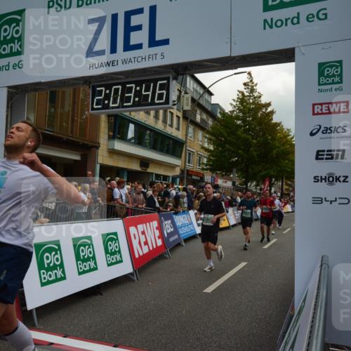 20.09.2026 - PSD Bank Halbmarathon LAZAROV Photography http://msf.ph/oto/10553824 20.09.2026 12:03:45 Ziel 1299, 1405, 1978, 2049, 2195, 2461, 3320, 3461, 3795, 3879, 3931, 4040, 4135 meine-sportfotos.de