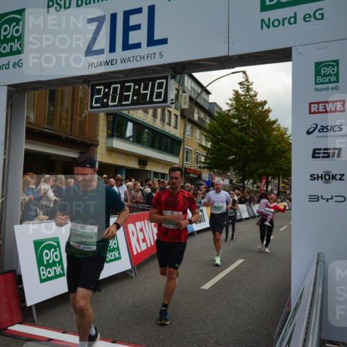 20.09.2026 - PSD Bank Halbmarathon LAZAROV Photography http://msf.ph/oto/10553834 20.09.2026 12:03:48 Ziel 1299, 1405, 1978, 2049, 2195, 2461, 3363, 3795, 3879, 3931, 4040, 4135 meine-sportfotos.de