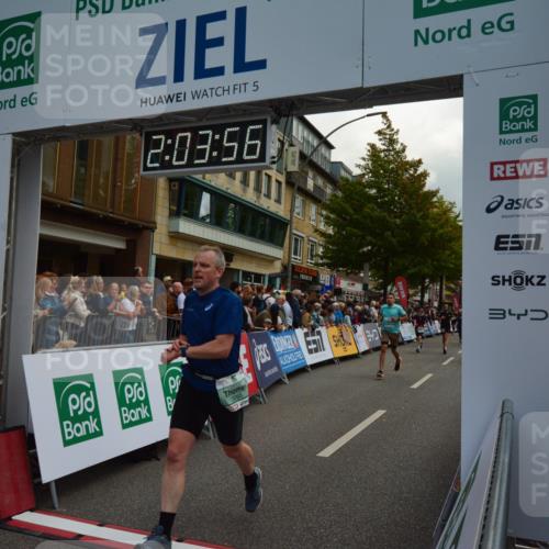 20.09.2026 - PSD Bank Halbmarathon LAZAROV Photography http://msf.ph/oto/10553861 20.09.2026 12:03:56 Ziel 1299, 1405, 1840, 1874, 2195, 2250, 2362, 2648, 2660, 3363, 3795, 4135, 4675, 4784 meine-sportfotos.de