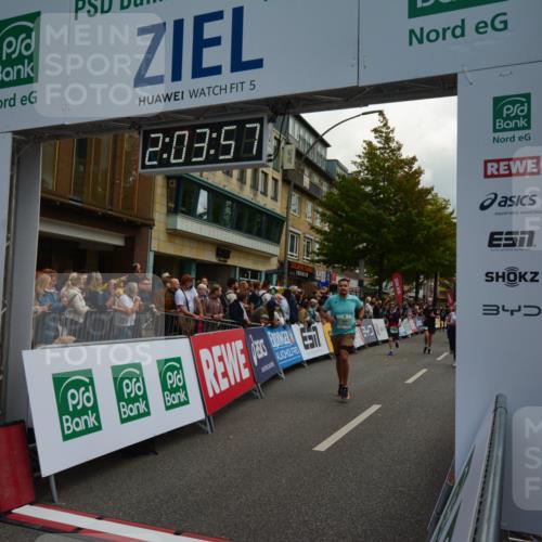 20.09.2026 - PSD Bank Halbmarathon LAZAROV Photography http://msf.ph/oto/10553867 20.09.2026 12:03:57 Ziel 1299, 1840, 1874, 2195, 2250, 2362, 2648, 2660, 3363, 3795, 4675, 4784 meine-sportfotos.de