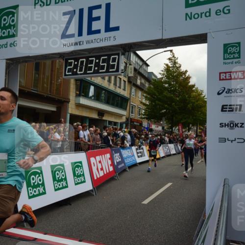20.09.2026 - PSD Bank Halbmarathon LAZAROV Photography http://msf.ph/oto/10553870 20.09.2026 12:03:58 Ziel 1299, 1840, 1874, 2250, 2362, 2648, 2660, 3363, 3659, 3795, 4322, 4636, 4675, 4784 meine-sportfotos.de