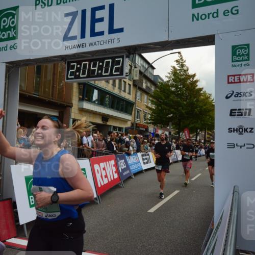 20.09.2026 - PSD Bank Halbmarathon LAZAROV Photography http://msf.ph/oto/10553878 20.09.2026 12:04:01 Ziel 1299, 1728, 1840, 1874, 2250, 2362, 2422, 2648, 2660, 2827, 3363, 3659, 3795, 3923, 4322, 4636, 4675, 4784 meine-sportfotos.de