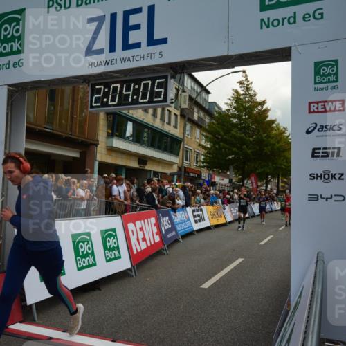 20.09.2026 - PSD Bank Halbmarathon LAZAROV Photography http://msf.ph/oto/10553890 20.09.2026 12:04:04 Ziel 1155, 1728, 1840, 1874, 2250, 2362, 2422, 2648, 2660, 2827, 3363, 3659, 3923, 4322, 4636, 4675, 4784 meine-sportfotos.de
