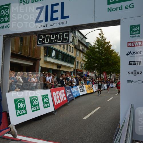 20.09.2026 - PSD Bank Halbmarathon LAZAROV Photography http://msf.ph/oto/10553891 20.09.2026 12:04:04 Ziel 1155, 1728, 1840, 1874, 2250, 2362, 2422, 2648, 2660, 2827, 3363, 3659, 3923, 4322, 4636, 4675, 4784 meine-sportfotos.de