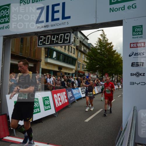20.09.2026 - PSD Bank Halbmarathon LAZAROV Photography http://msf.ph/oto/10553897 20.09.2026 12:04:08 Ziel 1104, 1155, 1555, 1728, 1840, 1874, 2250, 2362, 2422, 2827, 2932, 3457, 3659, 3832, 3833, 3923, 4322, 4636, 4784 meine-sportfotos.de