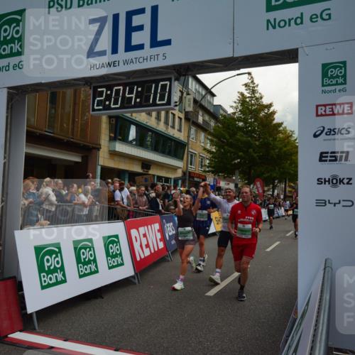 20.09.2026 - PSD Bank Halbmarathon LAZAROV Photography http://msf.ph/oto/10553900 20.09.2026 12:04:09 Ziel 1104, 1155, 1525, 1555, 1728, 1840, 1874, 2250, 2362, 2422, 2827, 2932, 3457, 3659, 3832, 3833, 3923, 3934, 4322, 4636, 4784 meine-sportfotos.de