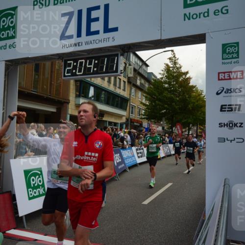 20.09.2026 - PSD Bank Halbmarathon LAZAROV Photography http://msf.ph/oto/10553905 20.09.2026 12:04:10 Ziel 1104, 1155, 1404, 1456, 1525, 1555, 1728, 1840, 2422, 2827, 2932, 3457, 3659, 3832, 3833, 3923, 3934, 4322, 4636, 4784 meine-sportfotos.de