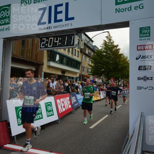 20.09.2026 - PSD Bank Halbmarathon LAZAROV Photography http://msf.ph/oto/10553908 20.09.2026 12:04:11 Ziel 1104, 1155, 1404, 1456, 1525, 1555, 1728, 1840, 2422, 2827, 2932, 3345, 3457, 3659, 3832, 3833, 3923, 3934, 4322, 4636, 4784 meine-sportfotos.de
