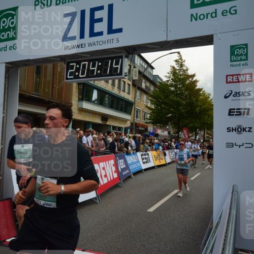 20.09.2026 - PSD Bank Halbmarathon LAZAROV Photography http://msf.ph/oto/10553917 20.09.2026 12:04:13 Ziel 1104, 1155, 1404, 1456, 1525, 1555, 1728, 1840, 2422, 2827, 2932, 3345, 3457, 3659, 3832, 3833, 3923, 3934, 4322, 4636 meine-sportfotos.de