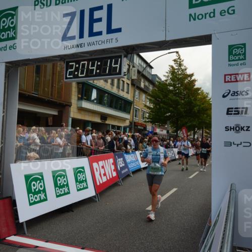 20.09.2026 - PSD Bank Halbmarathon LAZAROV Photography http://msf.ph/oto/10553922 20.09.2026 12:04:14 Ziel 1104, 1155, 1404, 1456, 1525, 1555, 1728, 1840, 2422, 2827, 2932, 3345, 3457, 3659, 3832, 3833, 3923, 3934, 4322, 4636 meine-sportfotos.de