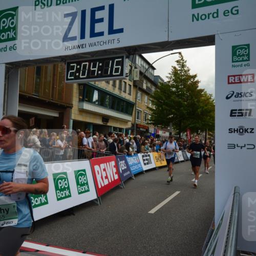 20.09.2026 - PSD Bank Halbmarathon LAZAROV Photography http://msf.ph/oto/10553926 20.09.2026 12:04:15 Ziel 1104, 1155, 1404, 1456, 1525, 1555, 1728, 2422, 2827, 2932, 3345, 3457, 3659, 3832, 3833, 3923, 3934, 4322, 4636 meine-sportfotos.de