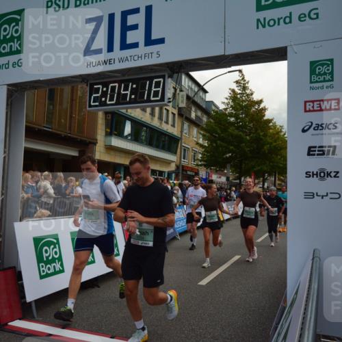 20.09.2026 - PSD Bank Halbmarathon LAZAROV Photography http://msf.ph/oto/10553930 20.09.2026 12:04:17 Ziel 1104, 1155, 1371, 1404, 1456, 1525, 1555, 1605, 1728, 2422, 2827, 2833, 2932, 3345, 3457, 3832, 3833, 3923, 3934, 4087 meine-sportfotos.de