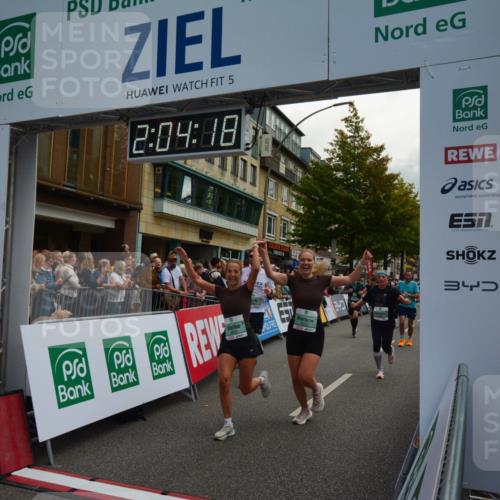 20.09.2026 - PSD Bank Halbmarathon LAZAROV Photography http://msf.ph/oto/10553934 20.09.2026 12:04:18 Ziel 1104, 1155, 1371, 1404, 1456, 1525, 1555, 1605, 1728, 2827, 2833, 2932, 3345, 3457, 3832, 3833, 3923, 3934, 4087 meine-sportfotos.de
