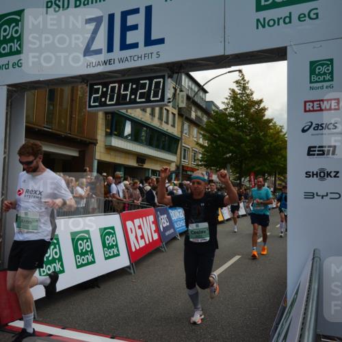 20.09.2026 - PSD Bank Halbmarathon LAZAROV Photography http://msf.ph/oto/10553943 20.09.2026 12:04:19 Ziel 1104, 1155, 1371, 1404, 1456, 1525, 1555, 1605, 2827, 2833, 2932, 3345, 3457, 3832, 3833, 3923, 3934, 4087 meine-sportfotos.de