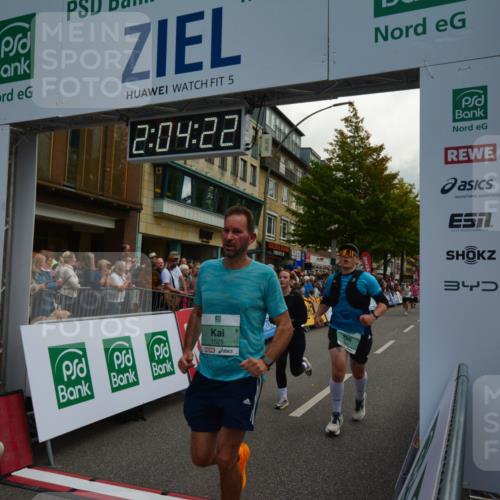 20.09.2026 - PSD Bank Halbmarathon LAZAROV Photography http://msf.ph/oto/10553950 20.09.2026 12:04:21 Ziel 1104, 1155, 1371, 1404, 1456, 1525, 1555, 1563, 1605, 1789, 2833, 2932, 3045, 3345, 3457, 3832, 3833, 3934, 4087 meine-sportfotos.de