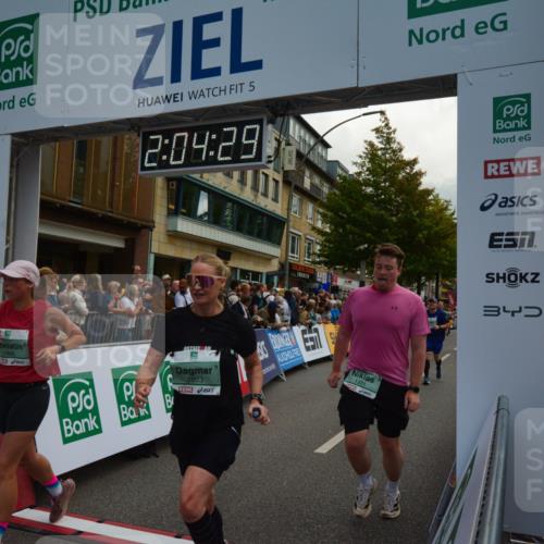 20.09.2026 - PSD Bank Halbmarathon LAZAROV Photography http://msf.ph/oto/10553962 20.09.2026 12:04:28 Ziel 1371, 1404, 1456, 1563, 1605, 1789, 1864, 2237, 2833, 3045, 3345, 3524, 4087, 4182, 4183, 4329 meine-sportfotos.de