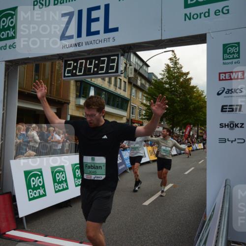 20.09.2026 - PSD Bank Halbmarathon LAZAROV Photography http://msf.ph/oto/10553971 20.09.2026 12:04:32 Ziel 1371, 1533, 1563, 1595, 1605, 1789, 1864, 2237, 2833, 3045, 3524, 4087, 4138, 4182, 4183, 4329, 4435 meine-sportfotos.de